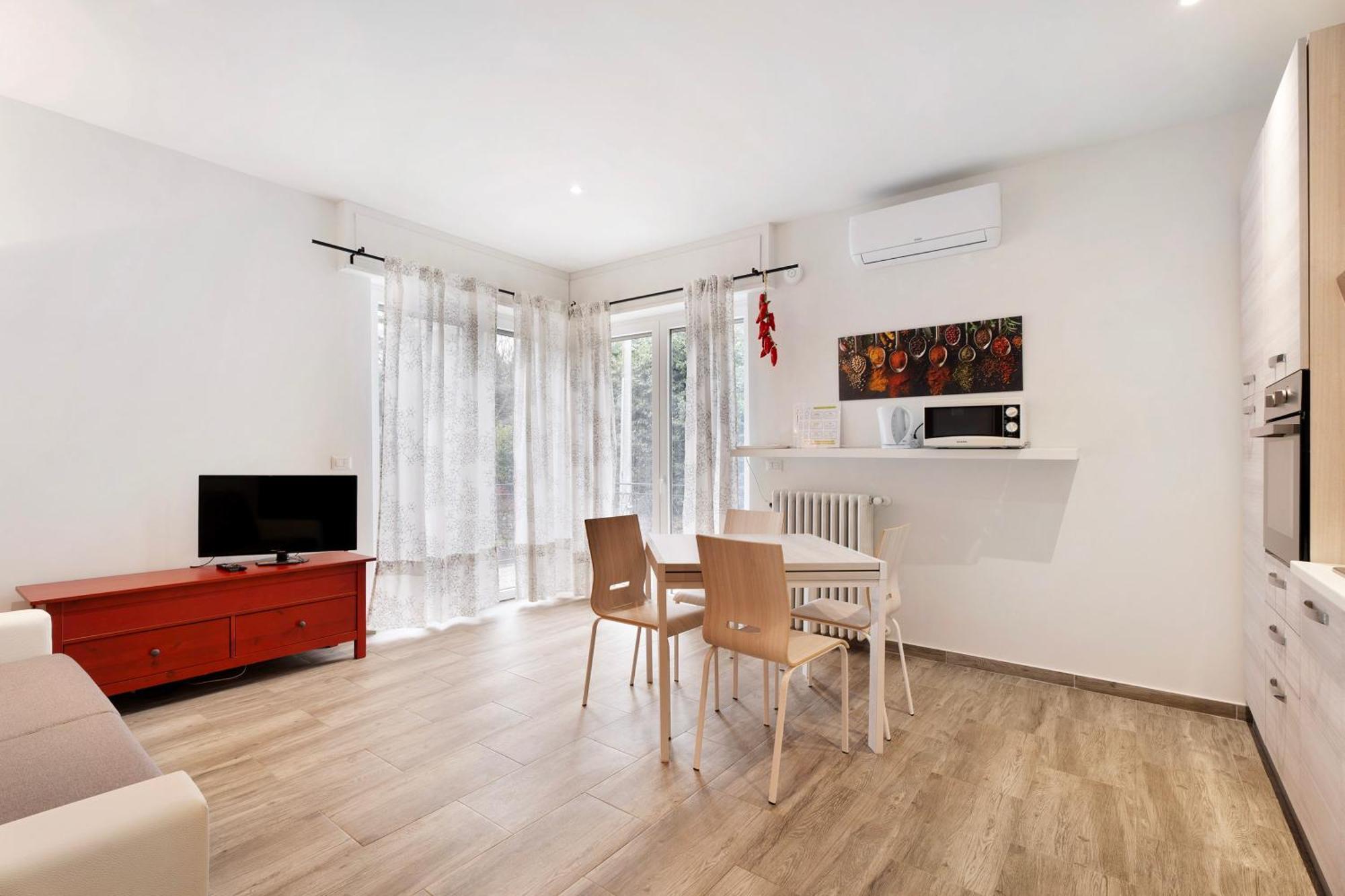 Sweet Home Apartments Peperoncino Arona Exterior foto