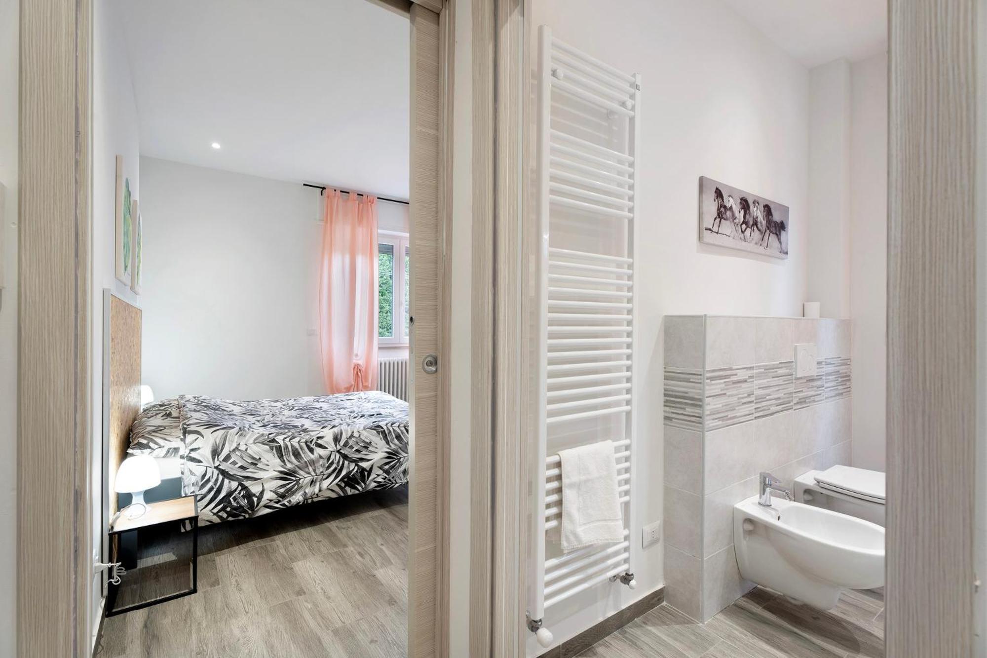 Sweet Home Apartments Peperoncino Arona Exterior foto